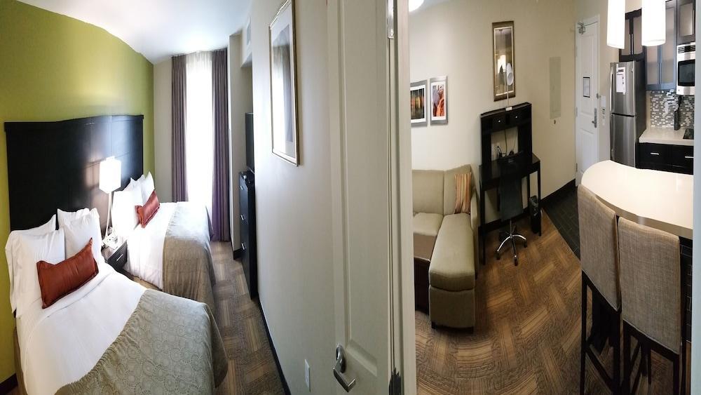 Staybridge Suites Merrillville By Ihg Εξωτερικό φωτογραφία