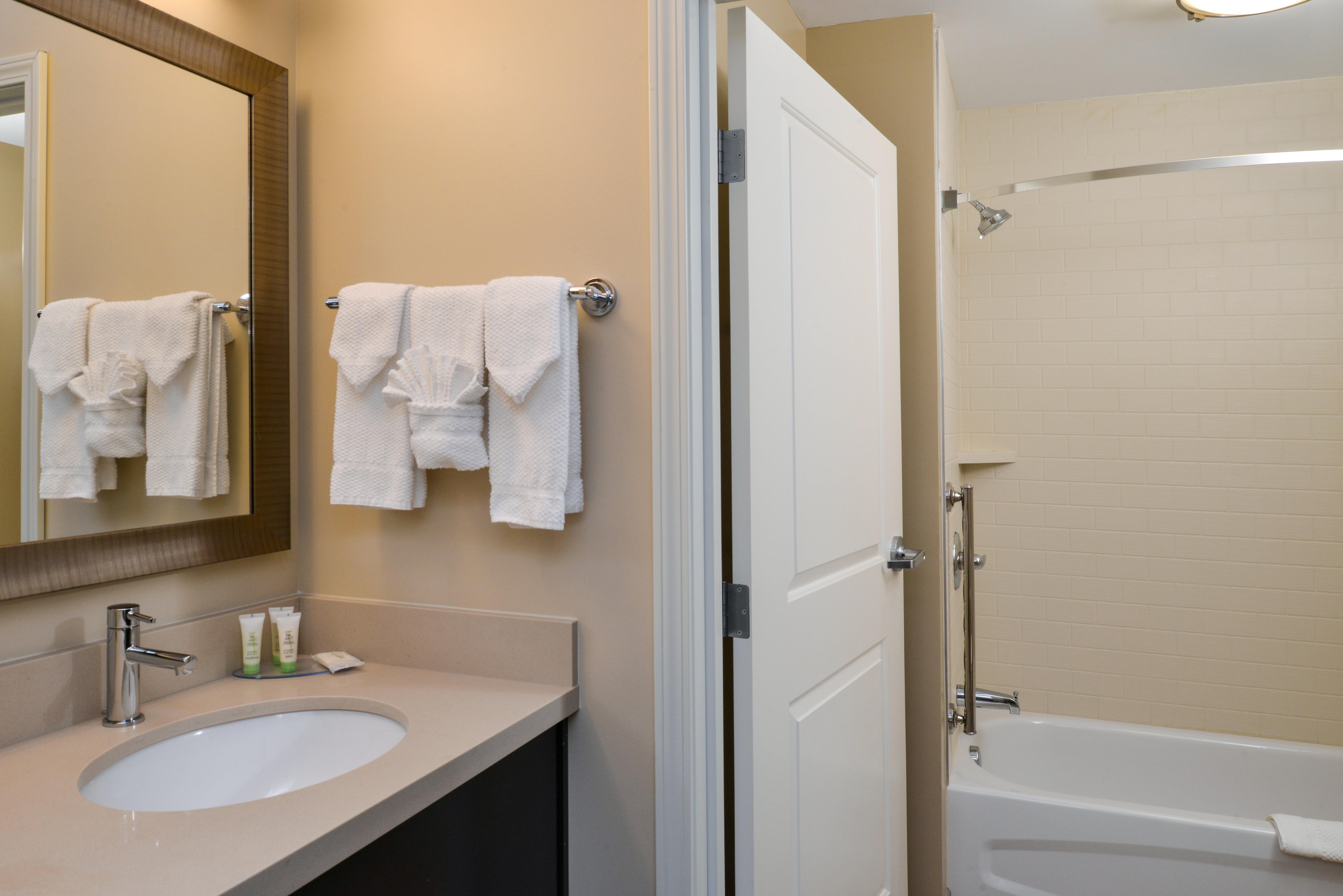 Staybridge Suites Merrillville By Ihg Εξωτερικό φωτογραφία